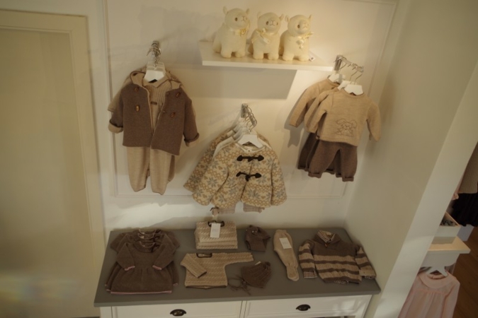 Einzelne Spots lenken zu den buchstäblichen Highlights und lassen die Farben zur Geltung kommen.