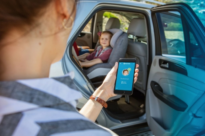 Maxi-Cosie-Safety.jpg