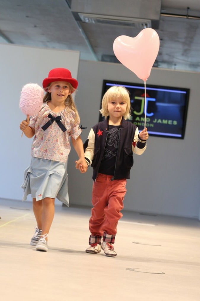 Zusätzlich zu den Fashion Shows finden in Düsseldorf zukünftig auch Modenschauen von nicht ausstellenden Labels statt.