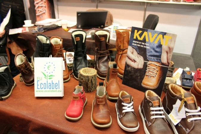 Neben Kleidung waren auf der INNATEX auch Schuhe für die ganze Familie ein Thema.