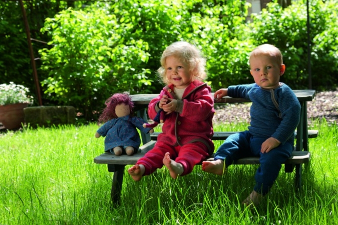 Schäfchen können aufatmen: Engel verwendet nur Merino-wolle aus kontrolliert biologischer Tierhaltung.