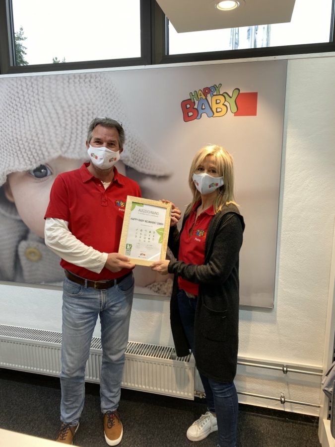 Happy-Baby-Neumarktbergabe.jpg