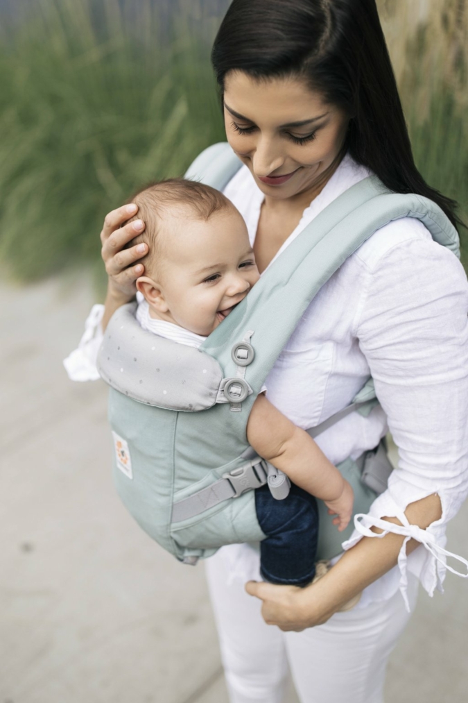 Ergobaby-Adapt-Frosted-Mint.jpg