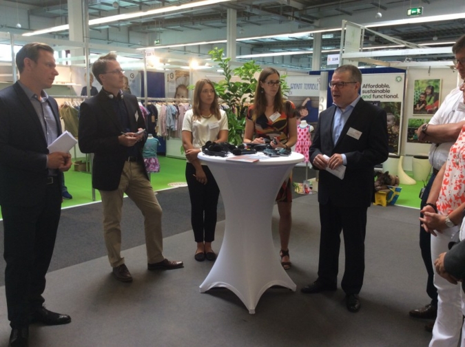 Pressegespräch und Rundgang auf der komm Wallau.