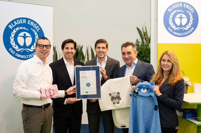 2020-01-10_Pressefoto_Urkundenübergabe_Blauer_Engel_Morgenstern