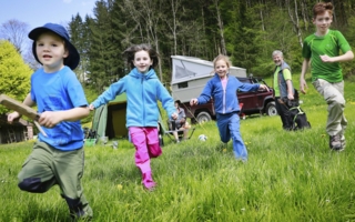 Outdoor-Image-Kinder.jpg