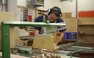 In der Schreinerei in Kirchseeon werden die meisten Selecta-Produkte hergestellt. Bild: Uli Kowatsch