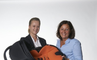 Bettina Würstl, Managing Partner kiddy (r.) – hier zusammen mit ihrer Marketing- und PR-Chefin Sabine Schrenk – sucht Verkäufer, die ihr Tale...