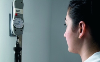 Vor dem Härtetest im Kinderzimmer kommt der Test im Labor. Überprüft werden auch die Akteure der gesamten Produktionskette von Spielwaren. Foto:...