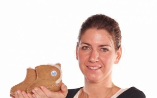 Christina Frey, Pressesprecherin inch blue.