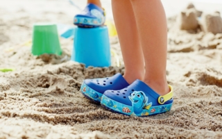 crocsfindingdorylifestyle3.jpg