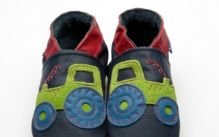 Mit dem lustigen Traktor macht das Laufen und Krabbeln erst richtig Spaß!