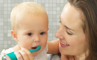 ISSA mikro - Mother & Baby 01 - Square format_2