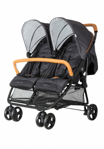 Jette-Kinderwagen-Jonathan.jpg