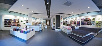 Frottier- und Chenille-Panorama: der Feiler STORE in Frankfurt.