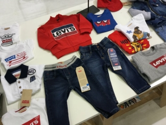 Levis-SK.jpg