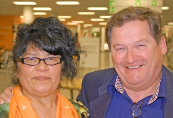 Die holländisch-brasilianische Traumkombination. Rimex Toys Direktor und Pinolino-Vertreter René van Mierlo mit seiner Frau Alexandra.