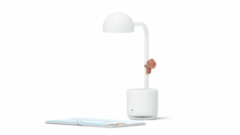 Naver-Corp-Clover-Lamp.jpg