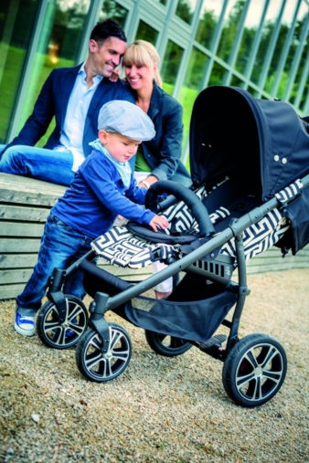 Der Buggy S4 Air+ ist nicht nur wendig und kompakt, sondern durch viele Extras auch sicher und bequem.