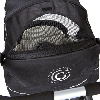 Die Buggys von Gesslein haben Sichtfenster, damit der Kontakt zur Bezugsperson sichergestellt ist.