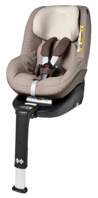 Auch Maxi-Cosi 2wayPearl mit Isofix-Basis 2wayFix überzeugte als i-Size-Norm-Sitz mit Note 2,2 in allen Disziplinen.