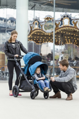 Komfortabel, wendig und mit patentiertem Quick-Fold-System ausgestattet begleitet der CITY SELECT Familien.