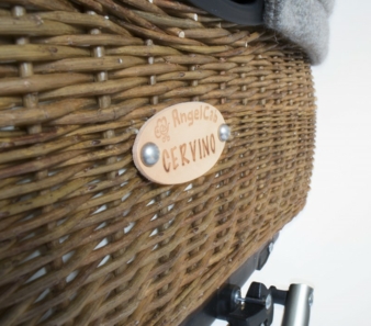 Während Kinderwagen aus Korb hierzulande wieder angeboten werden, ist der deutsche Qualitätsrohstoff im Ausland weniger gefragt.