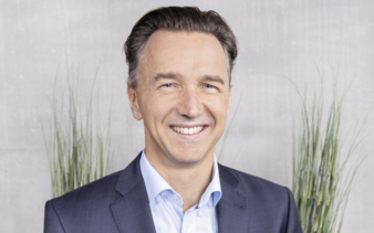 Allison-Oliver-Mecky-16-10